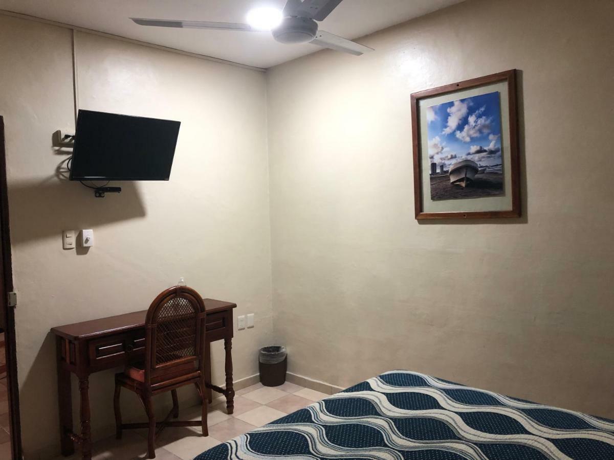 Hotel El Faro Malecon Veracruz Extérieur photo